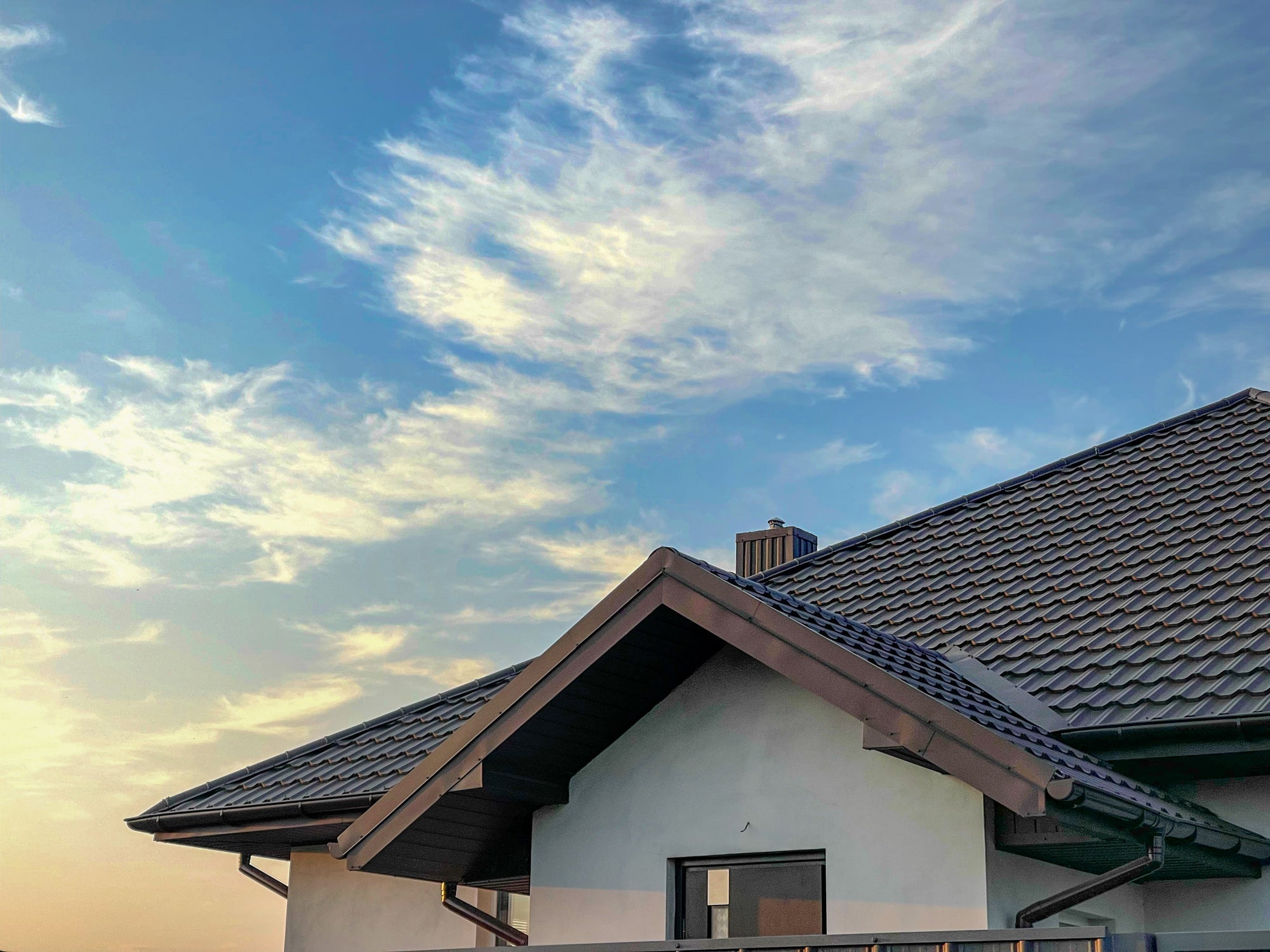 Should You Repair or Replace Your Fascias and Soffits?